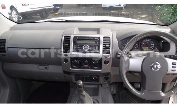 Nunua Ilio tumika Nissan Navara White Gari ndani ya Manzini nchini Manzini Nunua Ilio tumika Nissan Navara White Gari ndani ya Manzini nchini Manzini