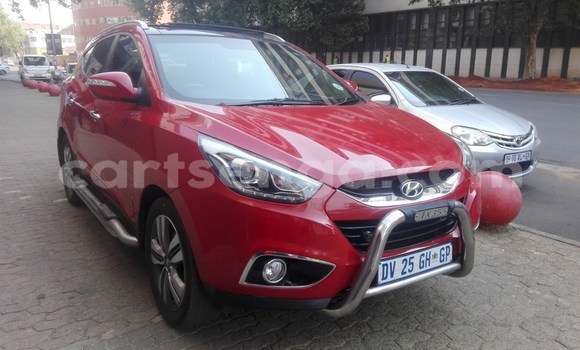 Acheter Occasion Voiture Hyundai ix35 Rouge à Ezulwini, Hhohho Acheter Occasion Voiture Hyundai ix35 Rouge à Ezulwini, Hhohho