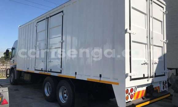 Buy Used Volkswagen TRUCK White Truck in Mbabane in Manzini Buy Used Volkswagen TRUCK White Truck in Mbabane in Manzini