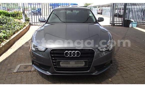 Nunua Ilio tumika Audi A5 Silver Gari ndani ya Ezulwini nchini Hhohho Nunua Ilio tumika Audi A5 Silver Gari ndani ya Ezulwini nchini Hhohho