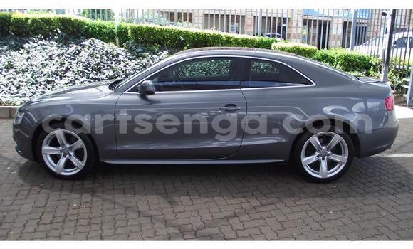 Nunua Ilio tumika Audi A5 Silver Gari ndani ya Ezulwini nchini Hhohho Nunua Ilio tumika Audi A5 Silver Gari ndani ya Ezulwini nchini Hhohho