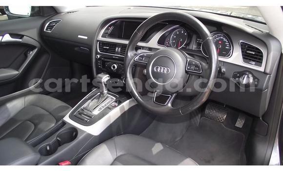 Nunua Ilio tumika Audi A5 Silver Gari ndani ya Ezulwini nchini Hhohho Nunua Ilio tumika Audi A5 Silver Gari ndani ya Ezulwini nchini Hhohho