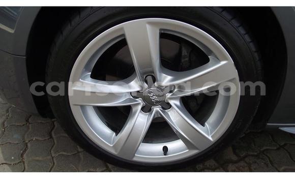 Nunua Ilio tumika Audi A5 Silver Gari ndani ya Ezulwini nchini Hhohho Nunua Ilio tumika Audi A5 Silver Gari ndani ya Ezulwini nchini Hhohho