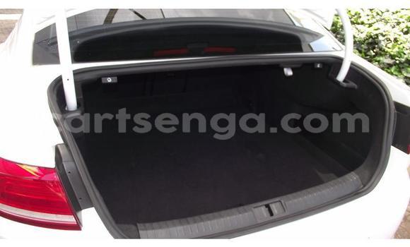 Nunua Ilio tumika Volkswagen Passat White Gari ndani ya Mbabane nchini Manzini Nunua Ilio tumika Volkswagen Passat White Gari ndani ya Mbabane nchini Manzini