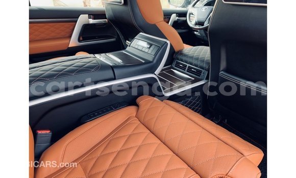 Nunua Imported Toyota Land Cruiser Black Gari ndani ya Import - Dubai nchini Hhohho Nunua Imported Toyota Land Cruiser Black Gari ndani ya Import - Dubai nchini Hhohho