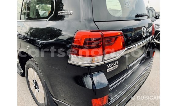 Nunua Imported Toyota Land Cruiser Black Gari ndani ya Import - Dubai nchini Hhohho Nunua Imported Toyota Land Cruiser Black Gari ndani ya Import - Dubai nchini Hhohho