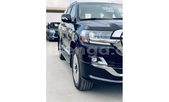 Nunua Imported Toyota Land Cruiser Black Gari ndani ya Import - Dubai nchini Hhohho Nunua Imported Toyota Land Cruiser Black Gari ndani ya Import - Dubai nchini Hhohho
