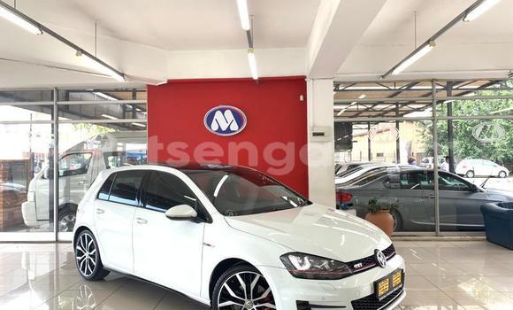 Nunua Ilio tumika Volkswagen Golf GTI White Gari ndani ya Mbabane nchini Manzini Nunua Ilio tumika Volkswagen Golf GTI White Gari ndani ya Mbabane nchini Manzini