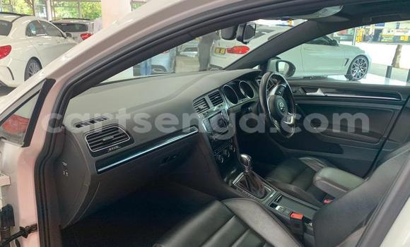 Nunua Ilio tumika Volkswagen Golf GTI White Gari ndani ya Mbabane nchini Manzini Nunua Ilio tumika Volkswagen Golf GTI White Gari ndani ya Mbabane nchini Manzini