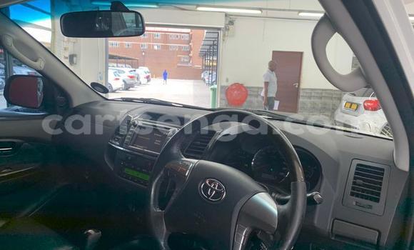 Acheter Occasion Voiture Toyota Fortuner Blanc à Ezulwini, Hhohho Acheter Occasion Voiture Toyota Fortuner Blanc à Ezulwini, Hhohho