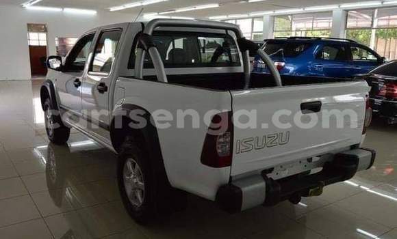 Acheter Occasion Voiture Isuzu KB Blanc à Ezulwini, Hhohho Acheter Occasion Voiture Isuzu KB Blanc à Ezulwini, Hhohho