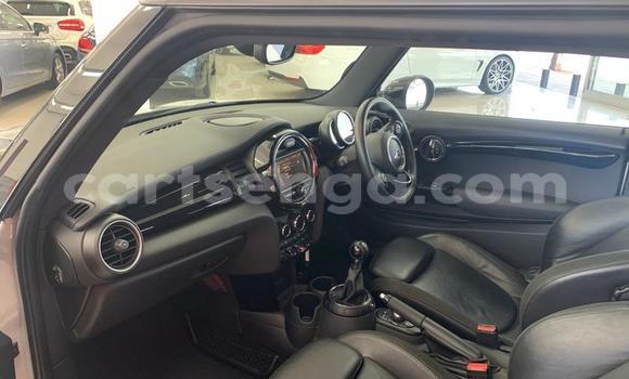 Nunua Ilio tumika MINI Cooper Silver Gari ndani ya Manzini nchini Manzini Nunua Ilio tumika MINI Cooper Silver Gari ndani ya Manzini nchini Manzini