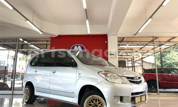 Nunua Ilio tumika Toyota Avanza Silver Gari ndani ya Ezulwini nchini Hhohho Nunua Ilio tumika Toyota Avanza Silver Gari ndani ya Ezulwini nchini Hhohho
