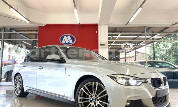 Nunua Ilio tumika BMW M3 Silver Gari ndani ya Ezulwini nchini Hhohho Nunua Ilio tumika BMW M3 Silver Gari ndani ya Ezulwini nchini Hhohho