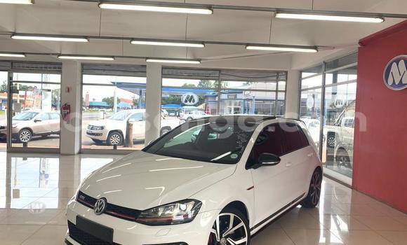 Buy Used Volkswagen Golf GTI White Car in Ezulwini in Hhohho Buy Used Volkswagen Golf GTI White Car in Ezulwini in Hhohho