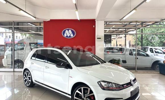 Buy Used Volkswagen Golf GTI White Car in Ezulwini in Hhohho Buy Used Volkswagen Golf GTI White Car in Ezulwini in Hhohho