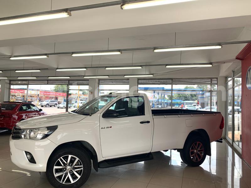 Big with watermark toyota hilux hhohho ezulwini 14750