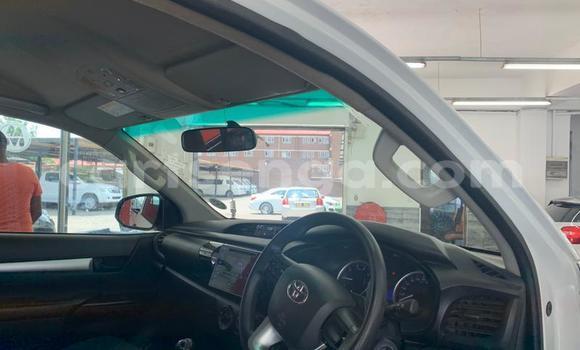 Acheter Occasion Voiture Toyota Hilux Blanc à Ezulwini, Hhohho Acheter Occasion Voiture Toyota Hilux Blanc à Ezulwini, Hhohho