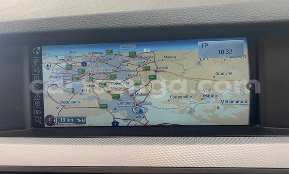 Nunua Ilio tumika BMW M5 White Gari ndani ya Ezulwini nchini Hhohho Nunua Ilio tumika BMW M5 White Gari ndani ya Ezulwini nchini Hhohho