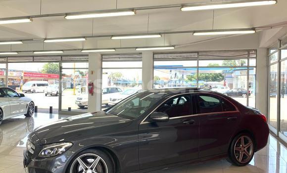 Buy Used Mercedes‒Benz C–Class Silver Car in Ezulwini in Hhohho Buy Used Mercedes‒Benz C–Class Silver Car in Ezulwini in Hhohho