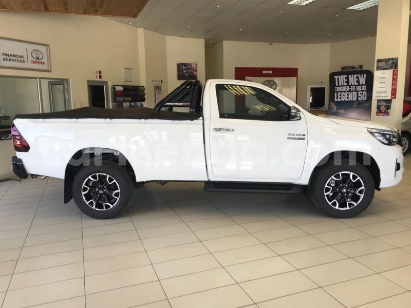 Big with watermark toyota hilux hhohho ezulwini 14756