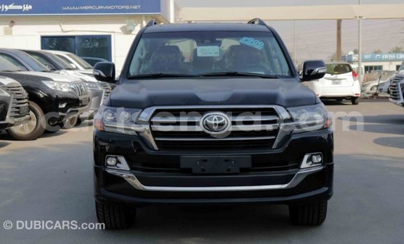 Nunua Imported Toyota Land Cruiser Black Gari ndani ya Import - Dubai nchini Hhohho Nunua Imported Toyota Land Cruiser Black Gari ndani ya Import - Dubai nchini Hhohho
