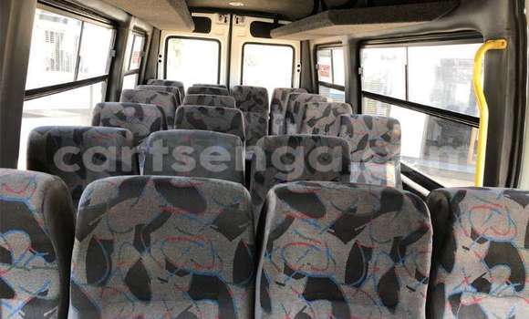 Acheter Occasion Utilitaire Mercedes‒Benz 1520 Blanc à Import - Dubai, Hhohho Acheter Occasion Utilitaire Mercedes‒Benz 1520 Blanc à Import - Dubai, Hhohho