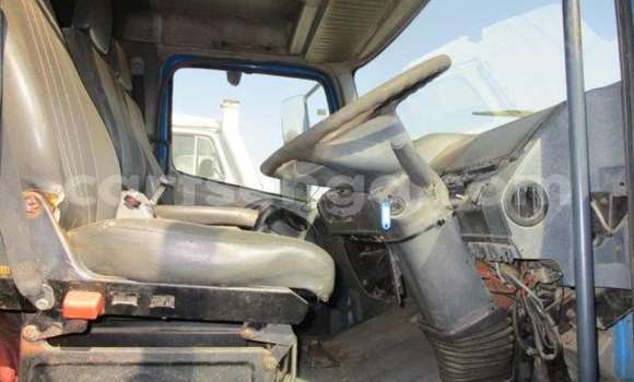 Acheter Occasion Utilitaire Mercedes‒Benz 1520 Bleu à Kubuta, Shiselweni District Acheter Occasion Utilitaire Mercedes‒Benz 1520 Bleu à Kubuta, Shiselweni District