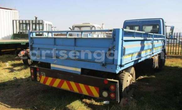 Acheter Occasion Utilitaire Mercedes‒Benz 1520 Bleu à Kubuta, Shiselweni District Acheter Occasion Utilitaire Mercedes‒Benz 1520 Bleu à Kubuta, Shiselweni District