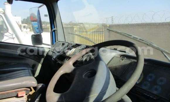 Acheter Occasion Utilitaire Mercedes‒Benz 1520 Bleu à Kubuta, Shiselweni District Acheter Occasion Utilitaire Mercedes‒Benz 1520 Bleu à Kubuta, Shiselweni District