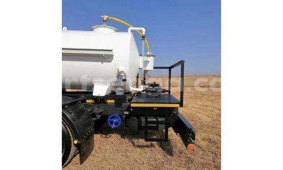 Acheter Occasion Utilitaire Isuzu FTR 850 Blanc à Mbabane, Manzini Acheter Occasion Utilitaire Isuzu FTR 850 Blanc à Mbabane, Manzini