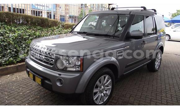 Nunua Ilio tumika Land Rover Discovery Silver Gari ndani ya Ezulwini nchini Hhohho Nunua Ilio tumika Land Rover Discovery Silver Gari ndani ya Ezulwini nchini Hhohho