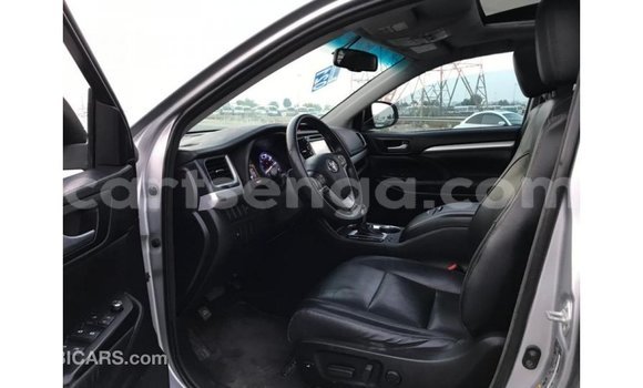 Buy Import Toyota Highlander Other Car in Import - Dubai in Hhohho Buy Import Toyota Highlander Other Car in Import - Dubai in Hhohho