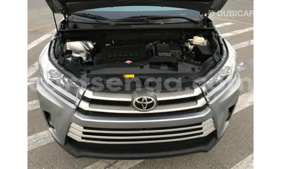 Buy Import Toyota Highlander Other Car in Import - Dubai in Hhohho Buy Import Toyota Highlander Other Car in Import - Dubai in Hhohho
