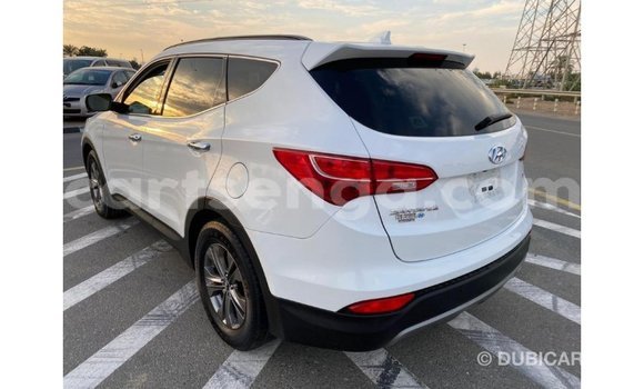 Buy Import Hyundai Santa Fe White Car in Import - Dubai in Hhohho Buy Import Hyundai Santa Fe White Car in Import - Dubai in Hhohho