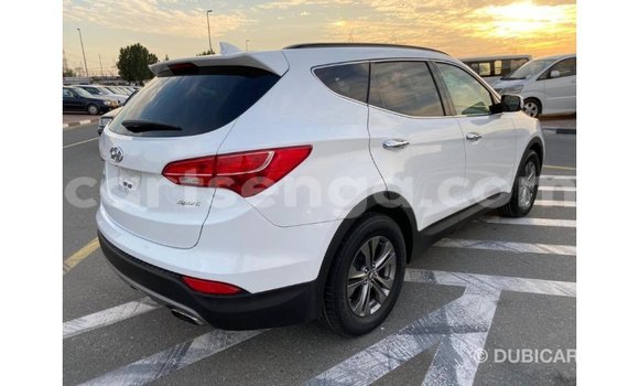 Buy Import Hyundai Santa Fe White Car in Import - Dubai in Hhohho Buy Import Hyundai Santa Fe White Car in Import - Dubai in Hhohho