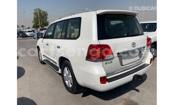 Buy Import Toyota Land Cruiser White Car in Import - Dubai in Hhohho Buy Import Toyota Land Cruiser White Car in Import - Dubai in Hhohho