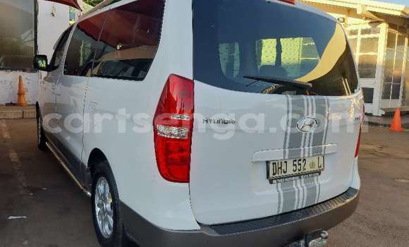 Buy Used Hyundai H1 White Car in Mbabane in Manzini Buy Used Hyundai H1 White Car in Mbabane in Manzini