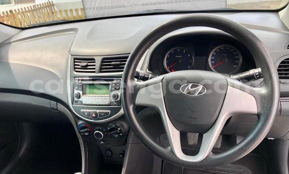 Acheter Occasion Voiture Hyundai Accent Blanc à Ezulwini, Hhohho Acheter Occasion Voiture Hyundai Accent Blanc à Ezulwini, Hhohho