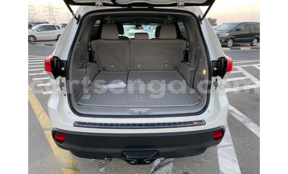 Buy Import Toyota Highlander White Car in Import - Dubai in Hhohho Buy Import Toyota Highlander White Car in Import - Dubai in Hhohho