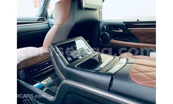 Acheter Import Voiture Lexus LX Noir à Import - Dubai, Hhohho Acheter Import Voiture Lexus LX Noir à Import - Dubai, Hhohho