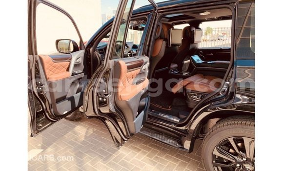 Acheter Import Voiture Lexus LX Noir à Import - Dubai, Hhohho Acheter Import Voiture Lexus LX Noir à Import - Dubai, Hhohho