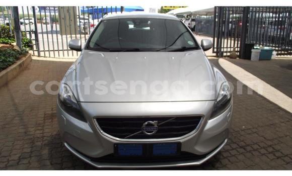 Acheter Occasion Voiture Volvo V40 Gris à Ezulwini, Hhohho Acheter Occasion Voiture Volvo V40 Gris à Ezulwini, Hhohho