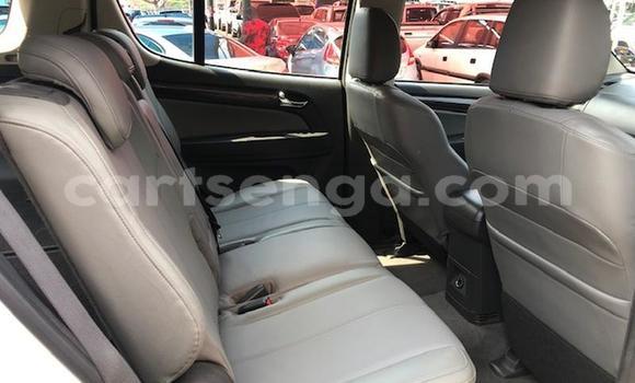 Nunua Ilio tumika Chevrolet TrailBlazer White Gari ndani ya Ezulwini nchini Hhohho Nunua Ilio tumika Chevrolet TrailBlazer White Gari ndani ya Ezulwini nchini Hhohho