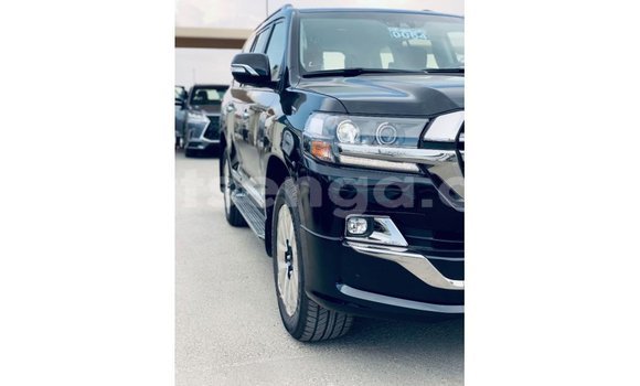 Nunua Imported Toyota Land Cruiser Black Gari ndani ya Import - Dubai nchini Hhohho Nunua Imported Toyota Land Cruiser Black Gari ndani ya Import - Dubai nchini Hhohho