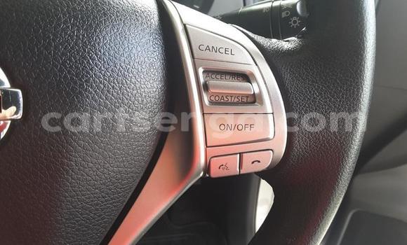 Acheter Occasion Voiture Nissan Navara Gris à Manzini, Manzini Acheter Occasion Voiture Nissan Navara Gris à Manzini, Manzini