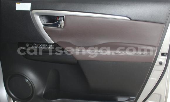 Acheter Occasion Voiture Toyota Fortuner Blanc à Matsapha, Manzini Acheter Occasion Voiture Toyota Fortuner Blanc à Matsapha, Manzini