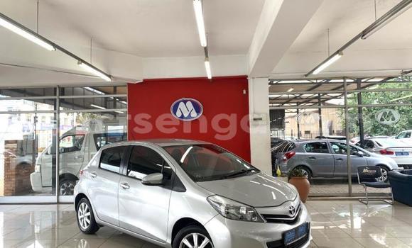 Acheter Occasion Voiture Toyota Yaris Gris à Ezulwini, Hhohho Acheter Occasion Voiture Toyota Yaris Gris à Ezulwini, Hhohho