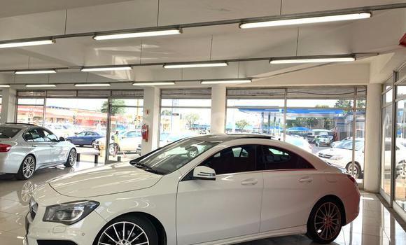 Nunua Ilio tumika Mercedes‒Benz C-klasse AMG White Gari ndani ya Ezulwini nchini Hhohho Nunua Ilio tumika Mercedes‒Benz C-klasse AMG White Gari ndani ya Ezulwini nchini Hhohho