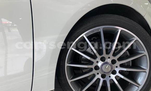 Nunua Ilio tumika Mercedes‒Benz C-klasse AMG White Gari ndani ya Ezulwini nchini Hhohho Nunua Ilio tumika Mercedes‒Benz C-klasse AMG White Gari ndani ya Ezulwini nchini Hhohho